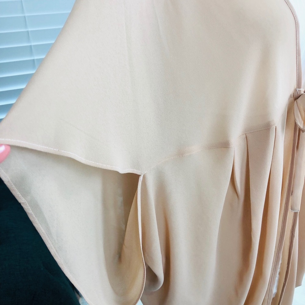 BRAND NEW WITH TAG LOOSE KIMONO - Picture 2 of 3